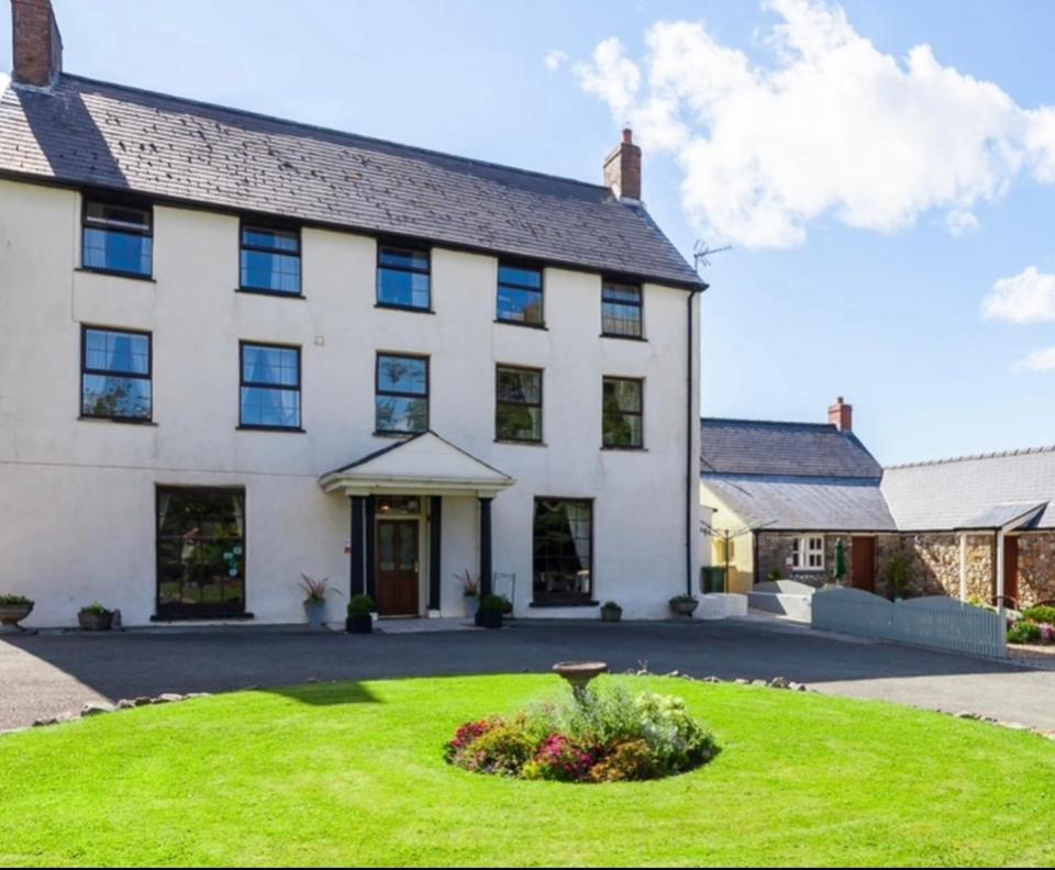 East Hook Farmhouse Haverfordwest Εξωτερικό φωτογραφία