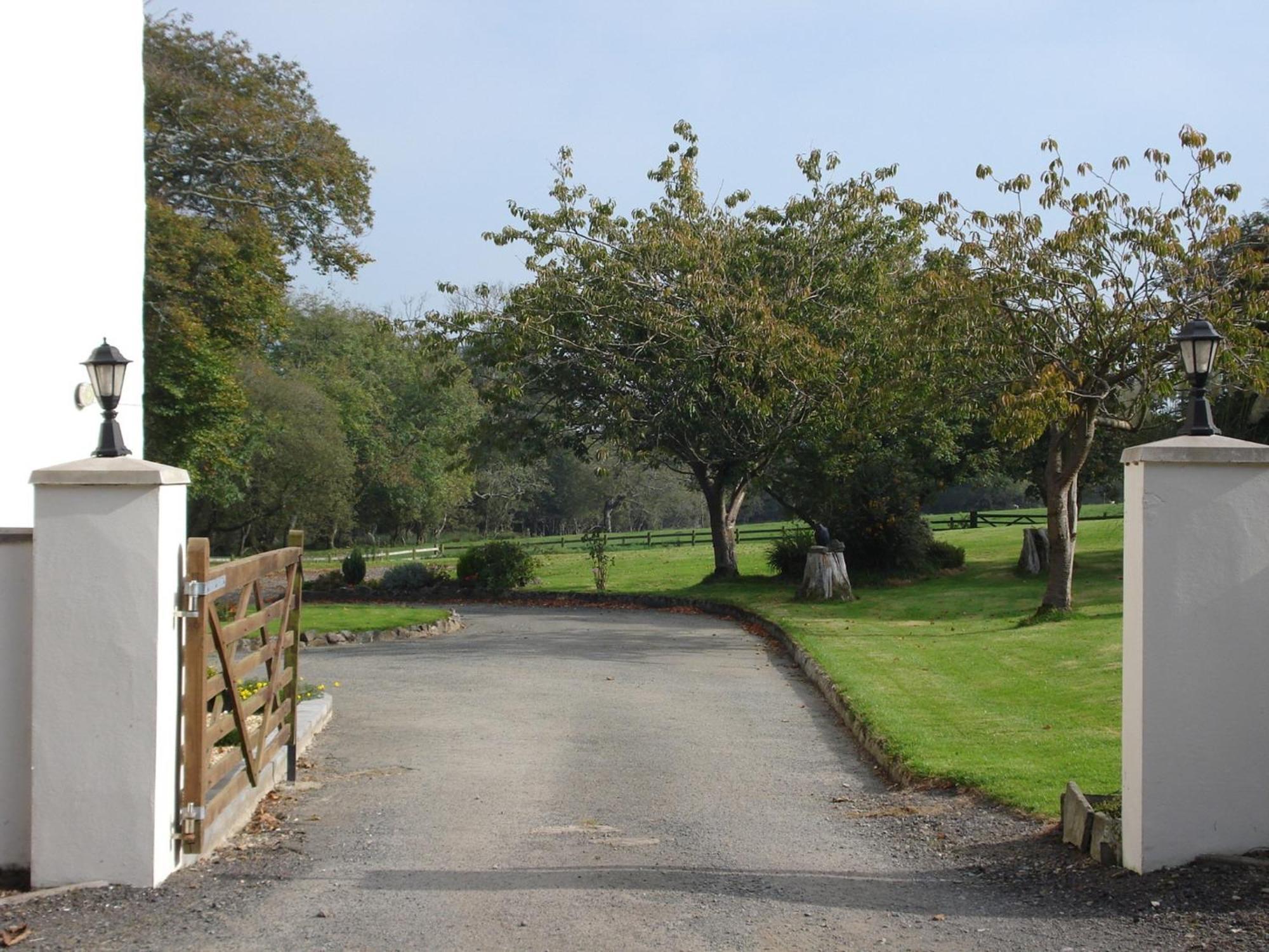 East Hook Farmhouse ξενώνας Haverfordwest Εξωτερικό φωτογραφία